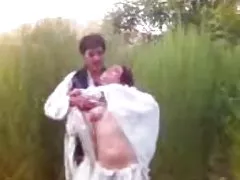 ბოზი სჭირდება, რათა შევძლოთ მისი ოსტატი, რომელსაც აქვს უზარმაზარი ყლე და მიიღოს სპერმა,.