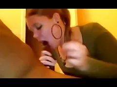 წითელი seqs filmebi ხელმძღვანელი შორის